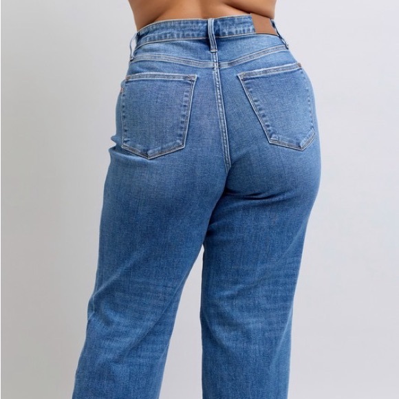High Waist V- Front Vintage Wash Straight Jeans - Picture 16 of 16